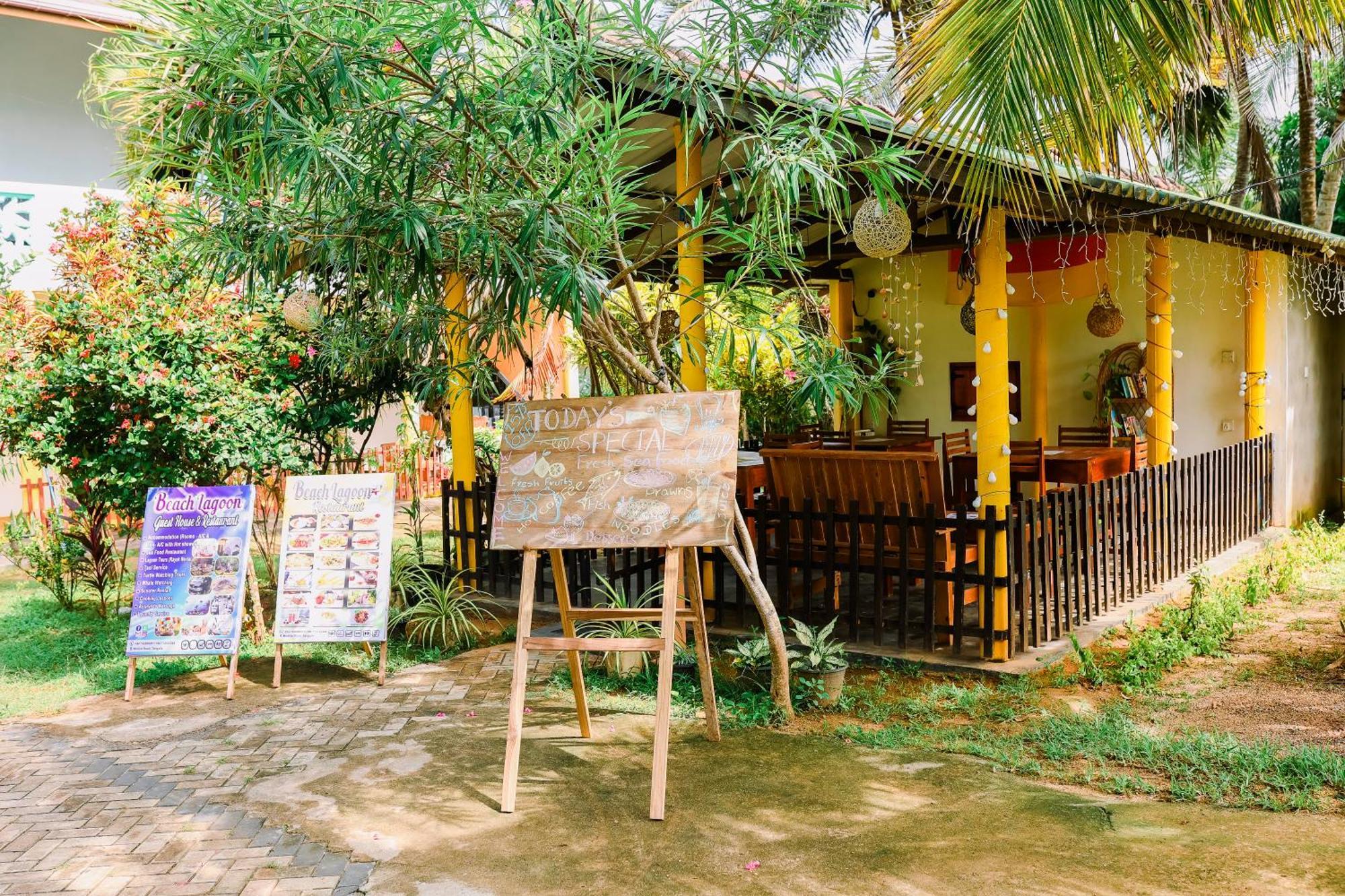 Beach Lagoon Guesthouse Tangalle Exterior foto