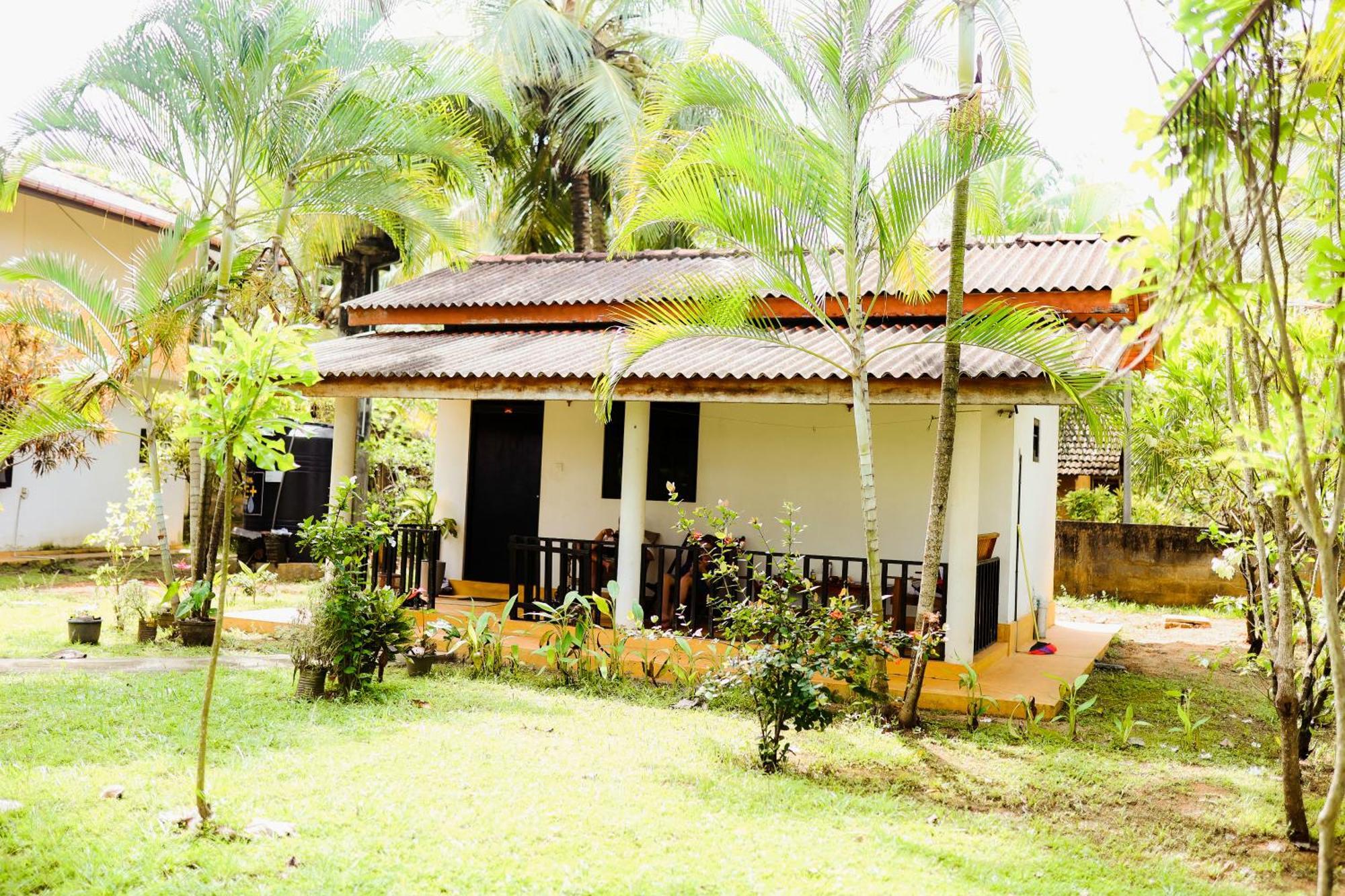 Beach Lagoon Guesthouse Tangalle Exterior foto